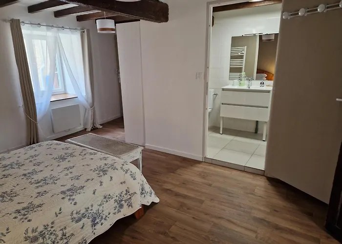 Le Grand Cerf - 4 Couchages Semesterbostad Nalzen